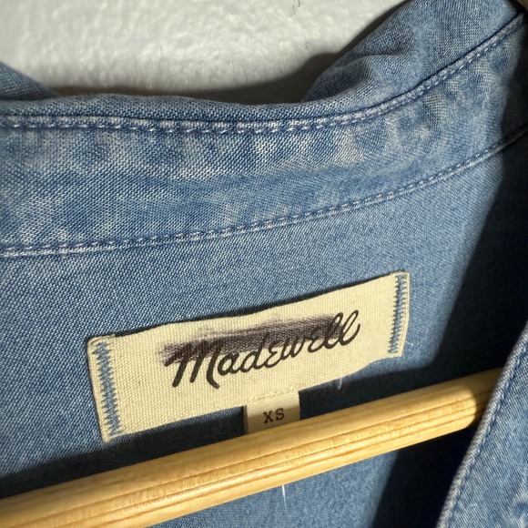 Madewell Chambray Easy Y-Neck Shirt in Ritch Wash XS NWT - Picture 7 of 7